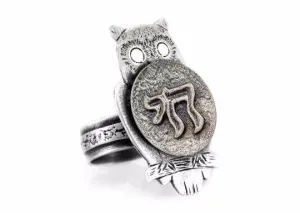 Chai Medallion Life Ring on an Wise Owl Design - Sterling Silver