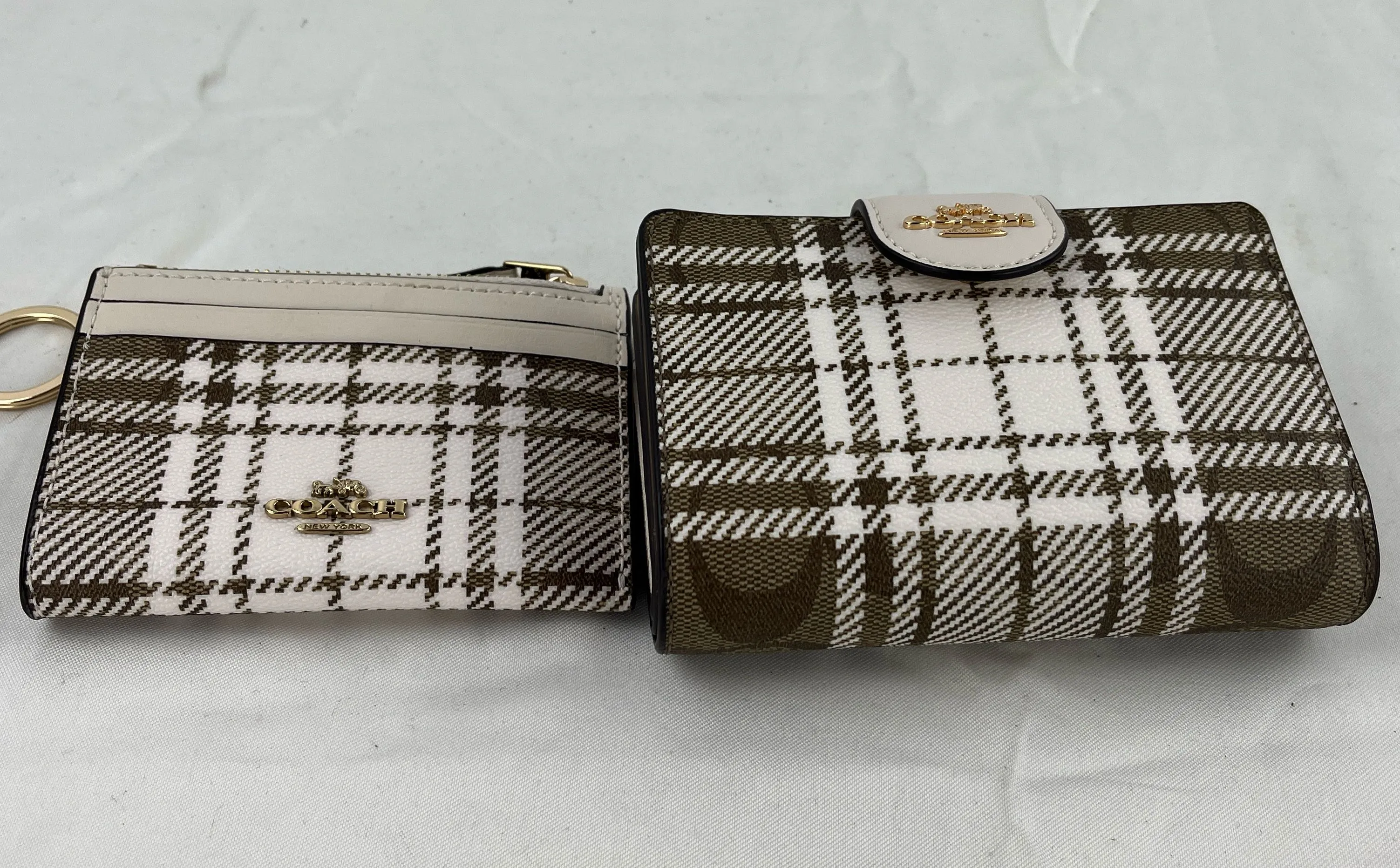 Coach Medium Corner Zip Wallet Plaid with Matching Skinny Card ID Coin Purse