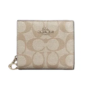 Coach Snap Wallet in Signature Canvas - Light Khaki | Coach 經典印花真皮短銀包 - Light Khaki