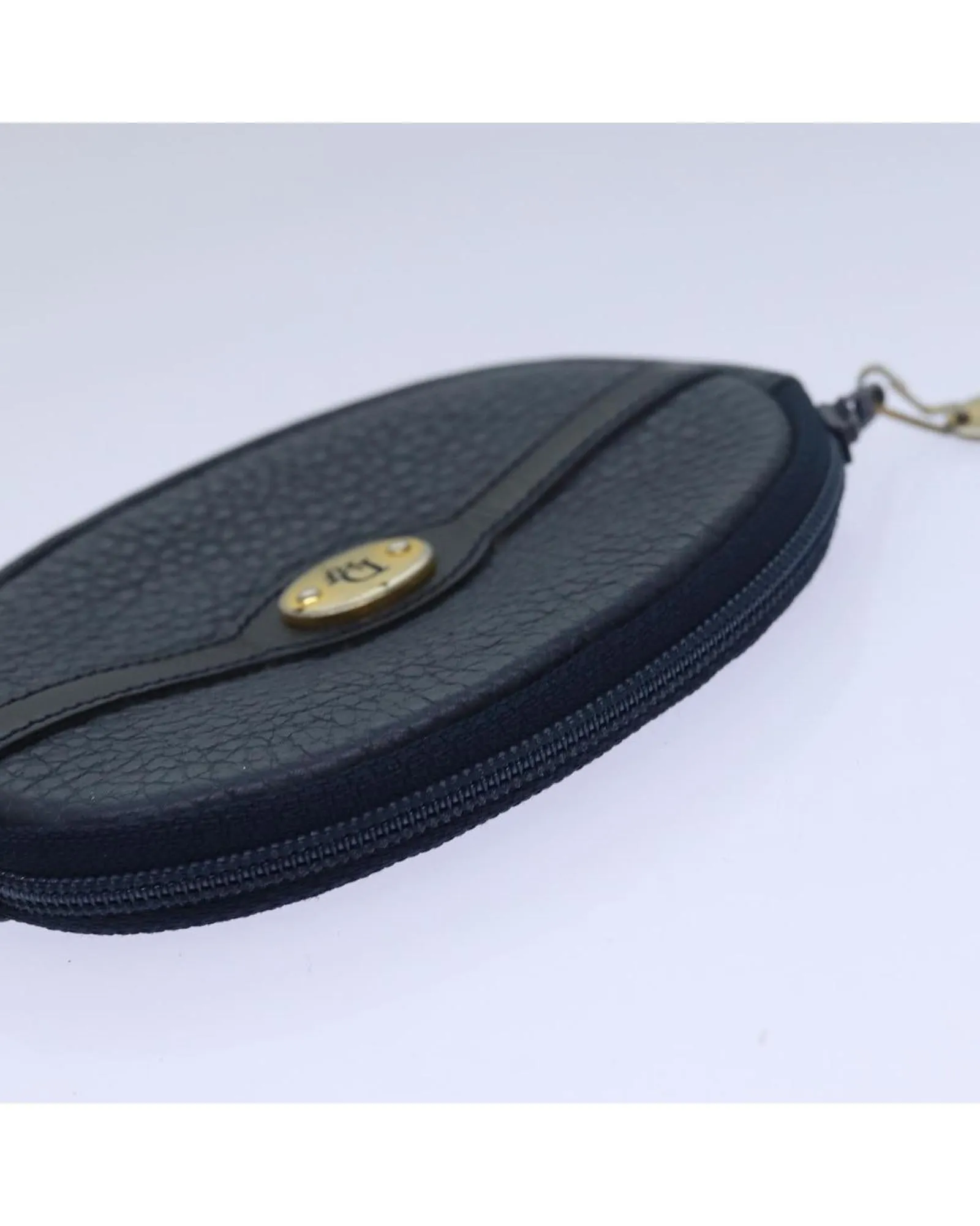 Leather Coin Purse with Metal Fittings and Compact Design